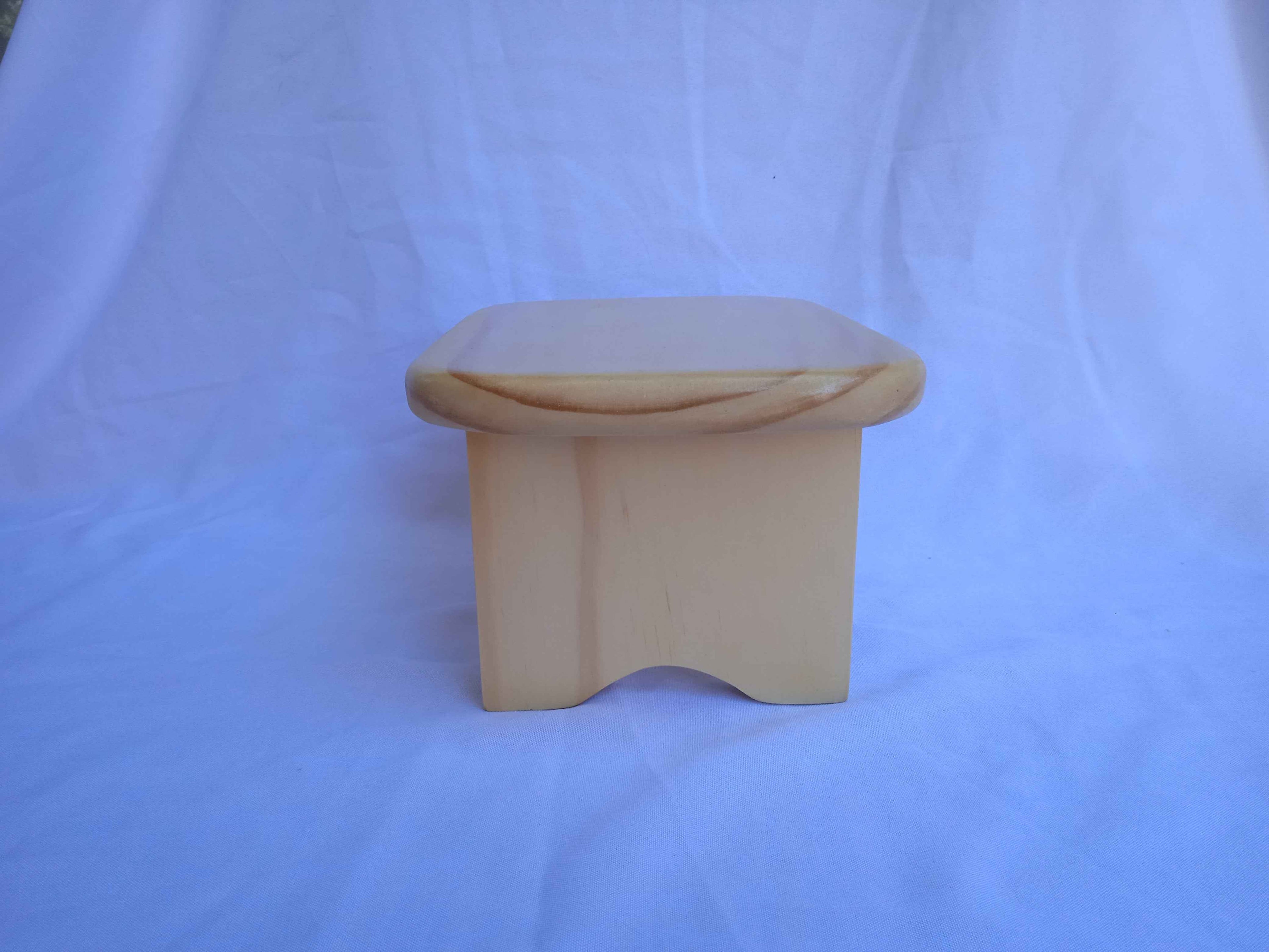 Taburete Minimal Rectangular
