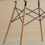 Mesa Eames de Vidrio Circular